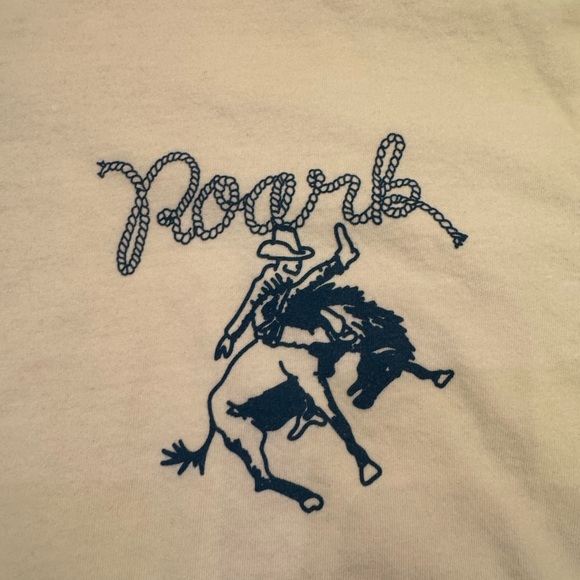 Roark White Size Large Long Sleeved T-Shirt - Picture 2 of 5